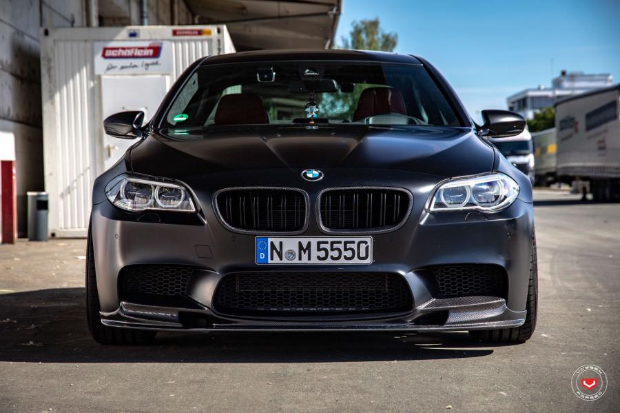  BMW M5 on Vossen Wheels (M-X2) 2019 года  (фото 20 из 25)